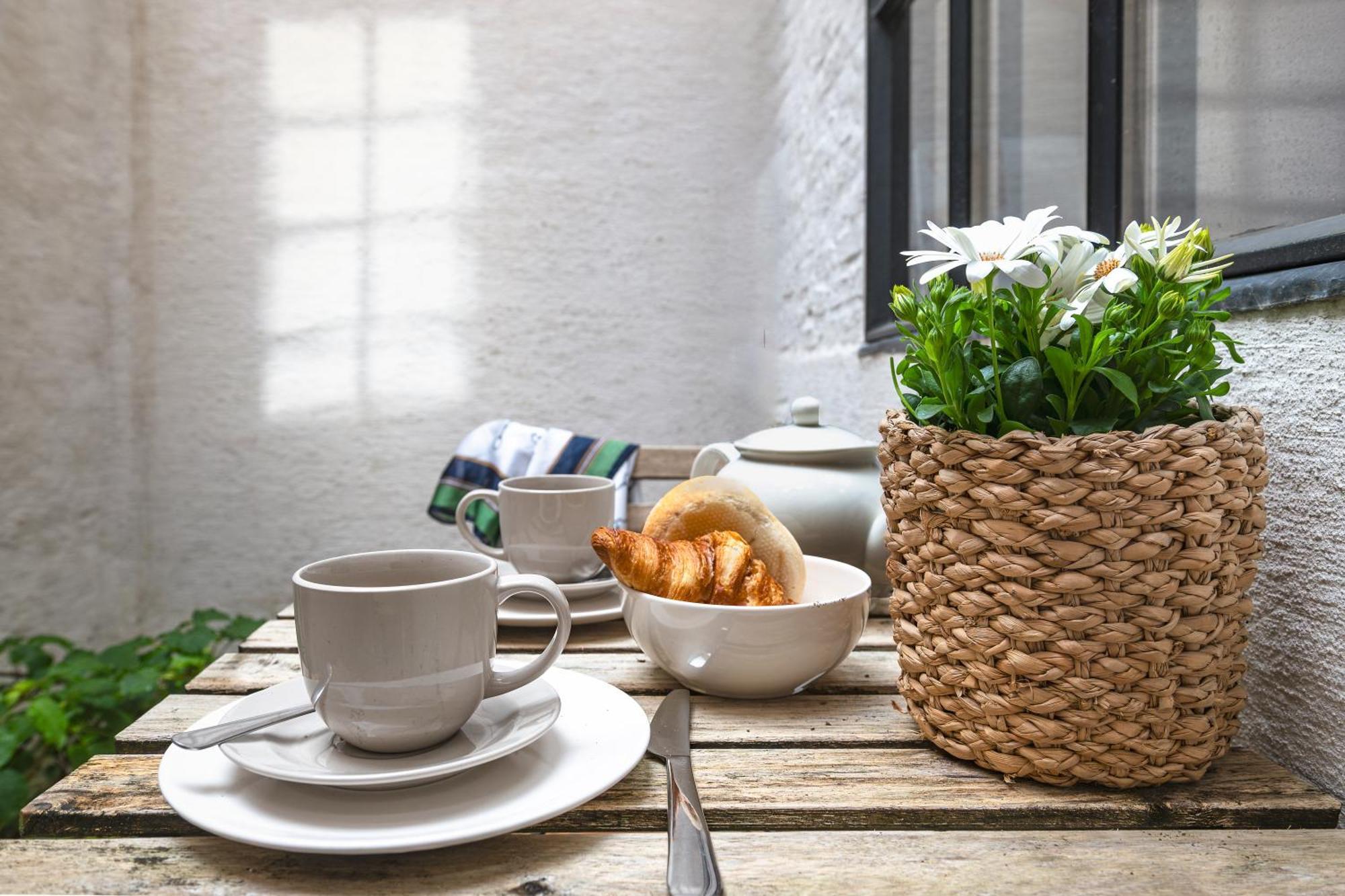 Guesthouse Aubrey - Charming Cottage In The Heart Of ברוז' מראה חיצוני תמונה